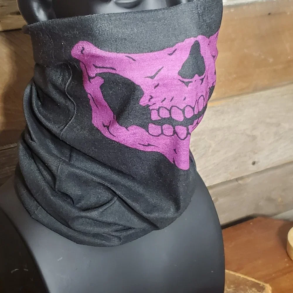 Unisex Purple Skull Face Tube Mask Neck GAITER Dust Shield Seamless Bandana
